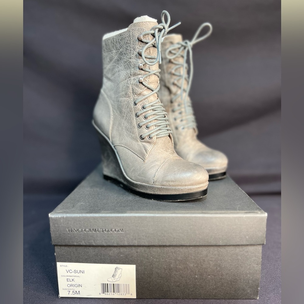 *BRAND NEW* Vince Camuto Suni Booties